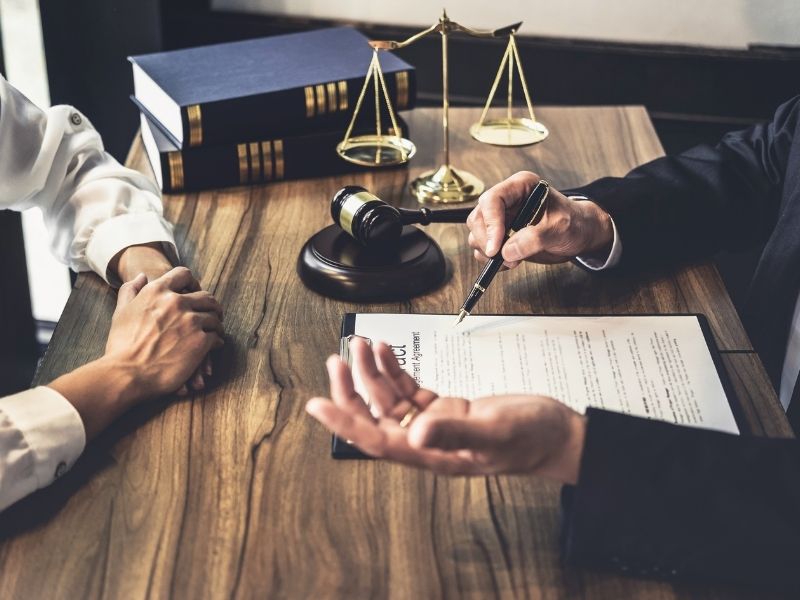 Miktar Belirtmeyen İhtarname Borçluyu Temerrüde Düşürür mü? Yargıtay Kararının Hukuki Değerlendirmesi Resim
